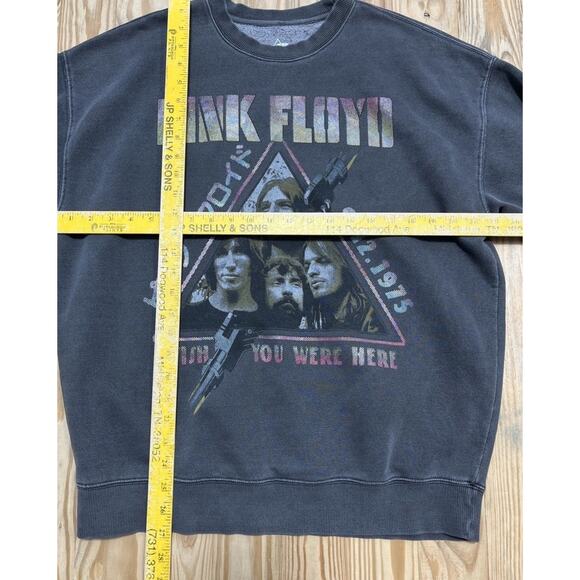 Buckle Goodie Two Sleeves Pink Floyd Oversized Sweater Size Medium - Picture 7 of 7